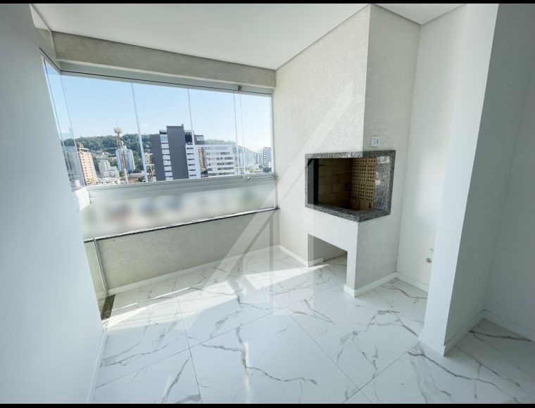 Apartamento no Bairro Vila Nova em Blumenau com 3 Dormitórios (2 suítes) e 82.71 m² - 6874