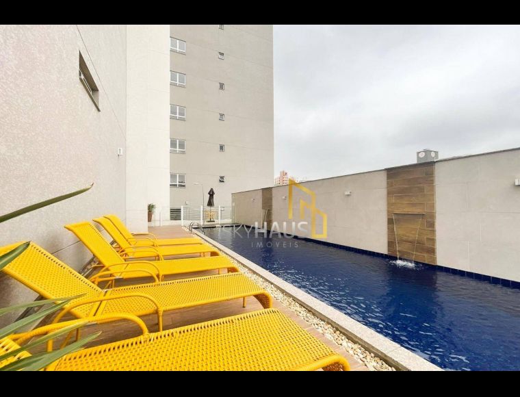 Apartamento no Bairro Vila Nova em Blumenau com 3 Dormitórios (3 suítes) e 82 m² - AP0132