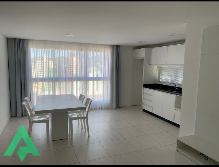 Apartamento no Bairro Vila Nova em Blumenau com 2 Dormitórios (1 suíte) e 73.93 m² - 1334400