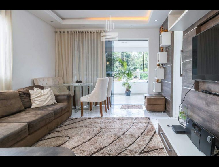 Apartamento no Bairro Vila Nova em Blumenau com 2 Dormitórios (2 suítes) e 92 m² - 6366