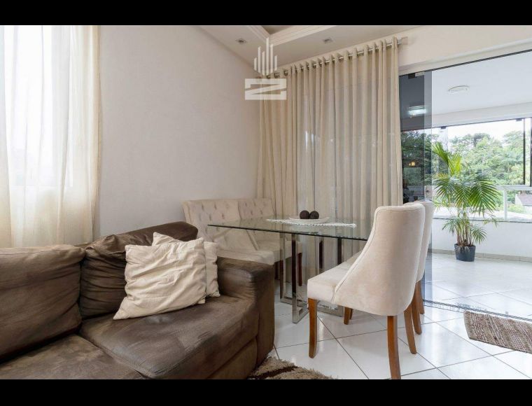 Apartamento no Bairro Vila Nova em Blumenau com 2 Dormitórios (2 suítes) e 92 m² - 6366