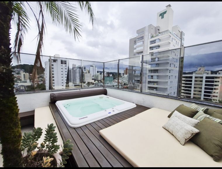 Apartamento no Bairro Vila Nova em Blumenau com 3 Dormitórios (3 suítes) e 167 m² - 3477862