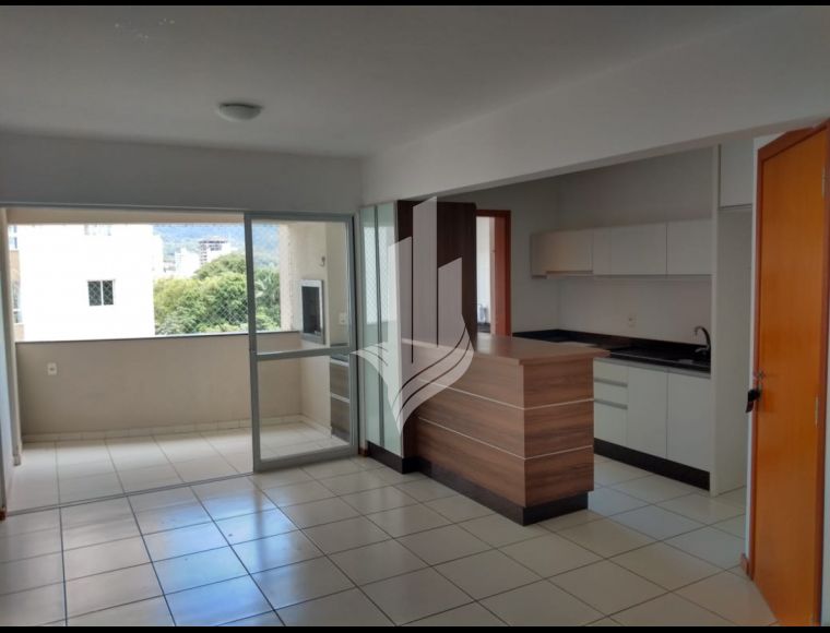 Apartamento no Bairro Vila Nova em Blumenau com 3 Dormitórios (1 suíte) e 75 m² - 3802