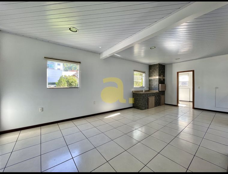 Apartamento no Bairro Vila Nova em Blumenau com 3 Dormitórios (1 suíte) e 140 m² - 6004226