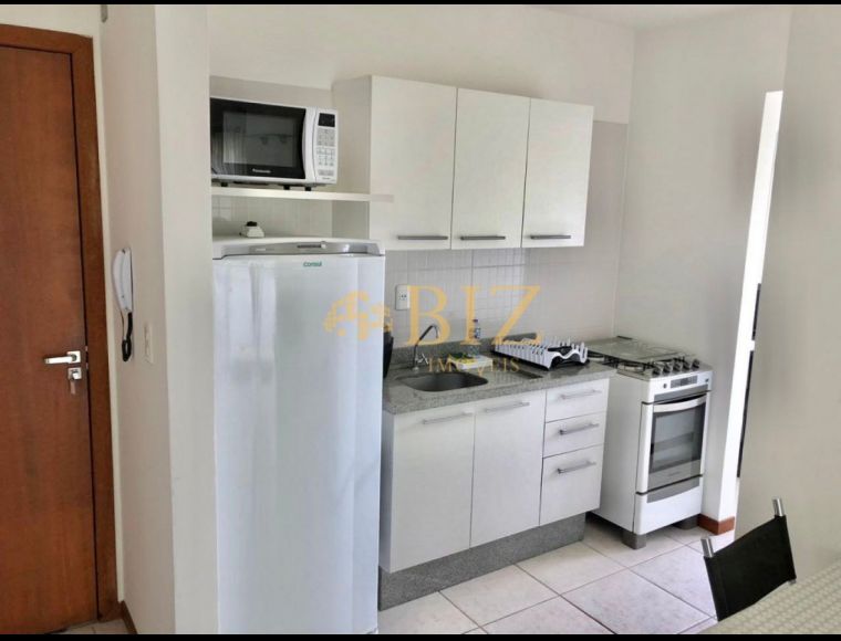 Apartamento no Bairro Vila Nova em Blumenau com 1 Dormitórios e 36 m² - 0254