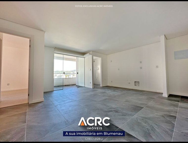 Apartamento no Bairro Vila Nova em Blumenau com 3 Dormitórios (3 suítes) e 81.07 m² - AP06977V