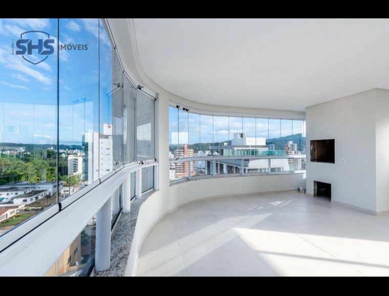 Apartamento no Bairro Vila Nova em Blumenau com 4 Dormitórios (4 suítes) e 180 m² - AP5530