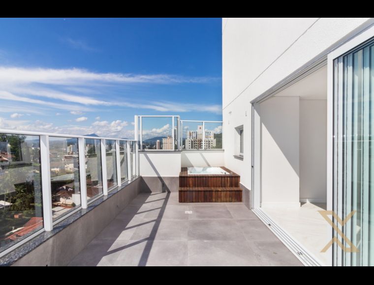 Apartamento no Bairro Vila Nova em Blumenau com 2 Dormitórios (2 suítes) e 151 m²