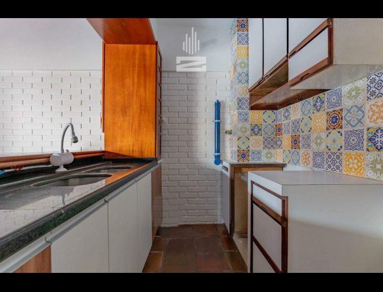 Apartamento no Bairro Vila Nova em Blumenau com 1 Dormitórios e 98 m² - 8553