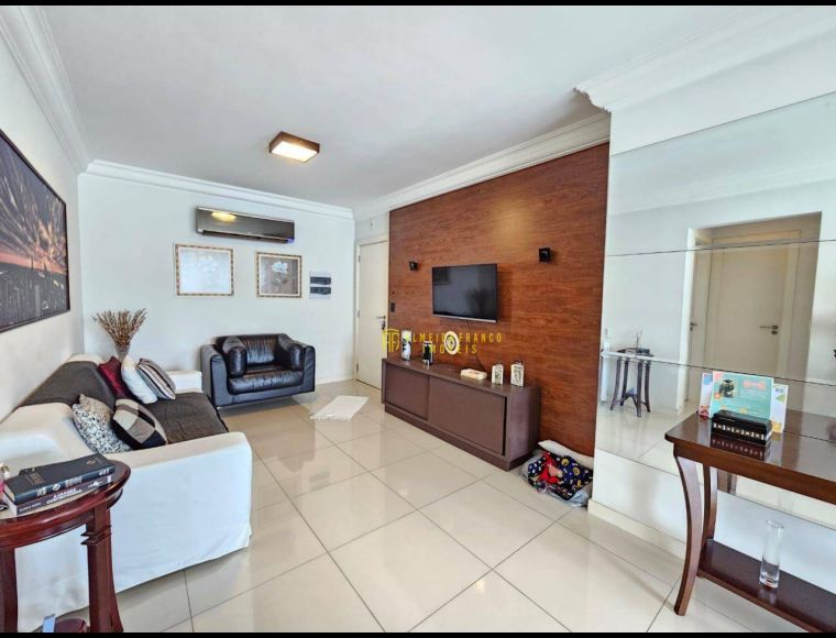 Apartamento no Bairro Vila Nova em Blumenau com 2 Dormitórios (2 suítes) e 100 m² - AP0039