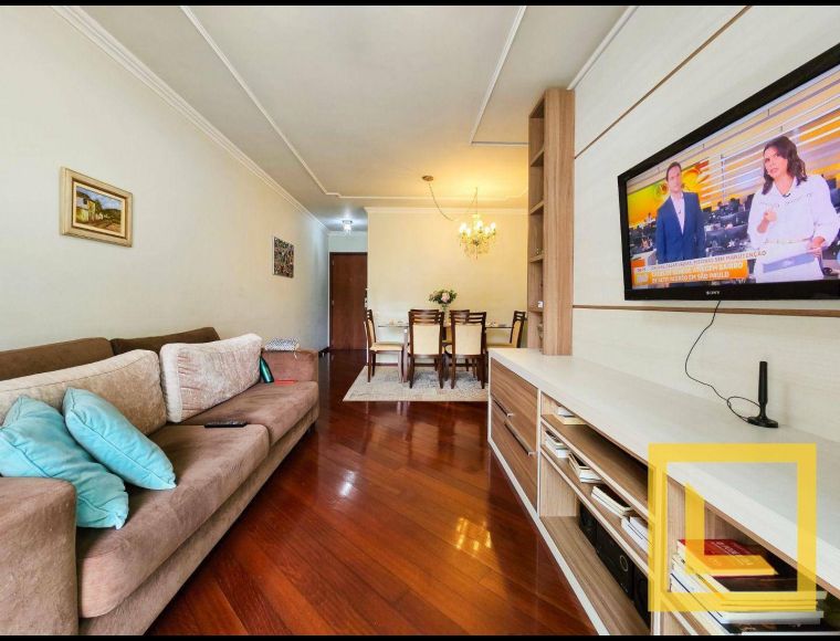 Apartamento no Bairro Vila Nova em Blumenau com 2 Dormitórios (1 suíte) e 83 m² - AP1437