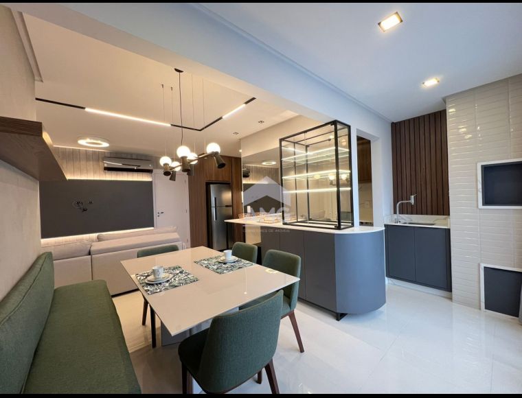 Apartamento no Bairro Vila Nova em Blumenau com 2 Dormitórios (1 suíte) e 65.7 m² - 3290778