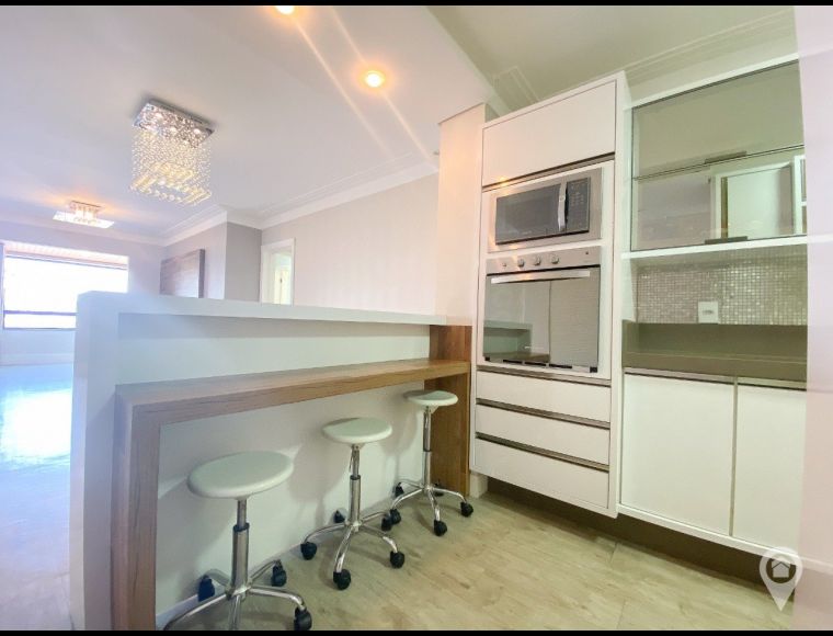 Apartamento no Bairro Vila Nova em Blumenau com 3 Dormitórios (1 suíte) e 94.37 m² - 6246