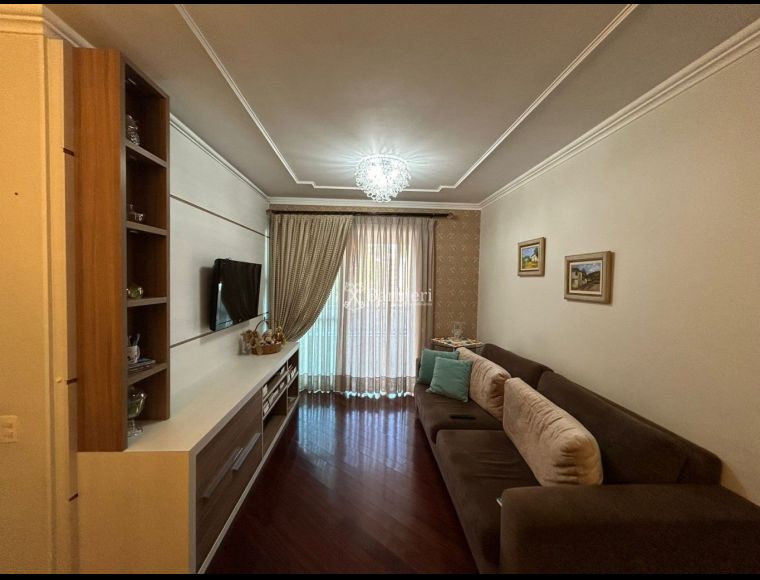 Apartamento no Bairro Vila Nova em Blumenau com 2 Dormitórios (1 suíte) e 107 m² - 3824960