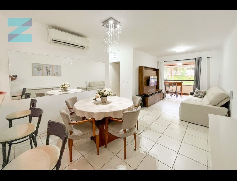 Apartamento no Bairro Vila Nova em Blumenau com 2 Dormitórios (2 suítes) e 81 m² - 6290389