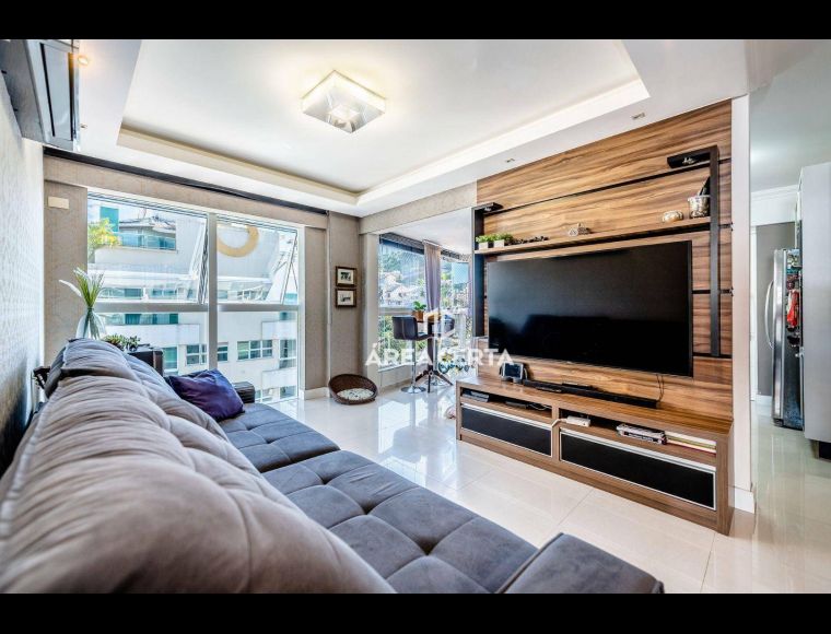 Apartamento no Bairro Vila Nova em Blumenau com 2 Dormitórios (2 suítes) e 105 m² - AP0404