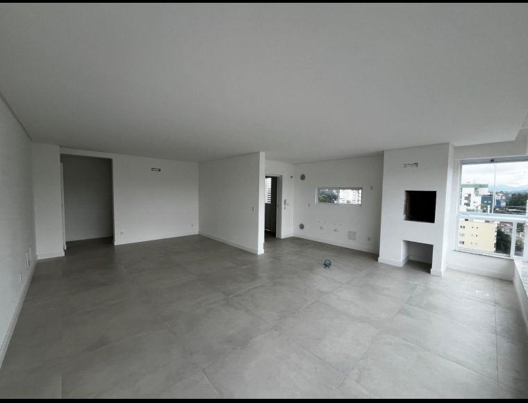 Apartamento no Bairro Vila Nova em Blumenau com 3 Dormitórios (3 suítes) e 121 m² - 1336126