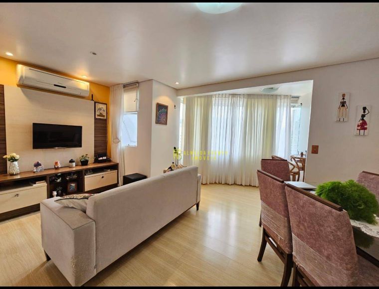 Apartamento no Bairro Vila Nova em Blumenau com 2 Dormitórios e 70 m² - AP0048