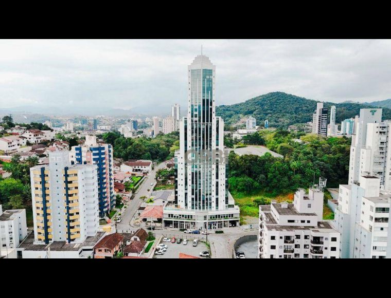 Apartamento no Bairro Vila Nova em Blumenau com 3 Dormitórios (2 suítes) e 151 m² - AP1453