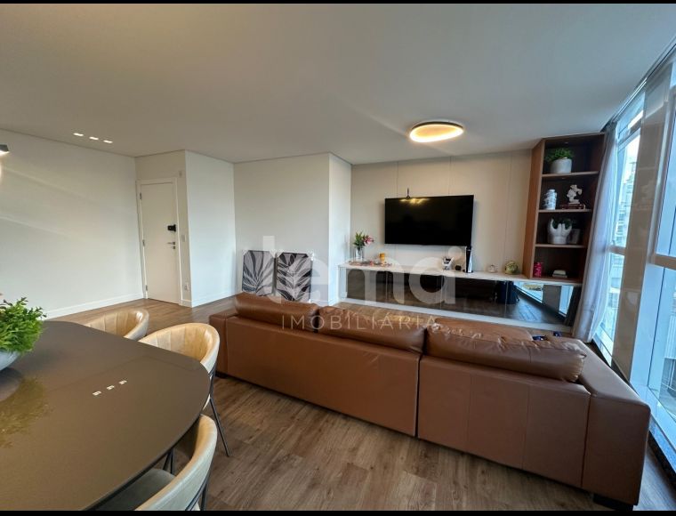 Apartamento no Bairro Vila Nova em Blumenau com 3 Dormitórios (3 suítes) e 149.16 m² - 5421056