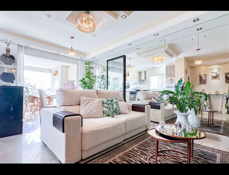 Apartamento no Bairro Vila Nova em Blumenau com 2 Dormitórios (1 suíte) e 75 m² - 3607