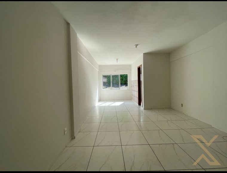 Apartamento no Bairro Vila Nova em Blumenau com 1 Dormitórios e 40 m² - 3312231