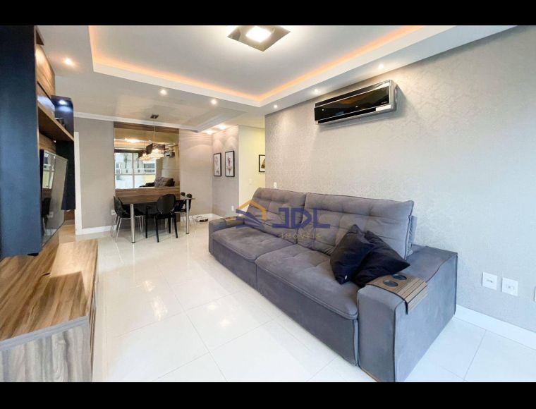 Apartamento no Bairro Vila Nova em Blumenau com 2 Dormitórios (2 suítes) e 104 m² - AP0314