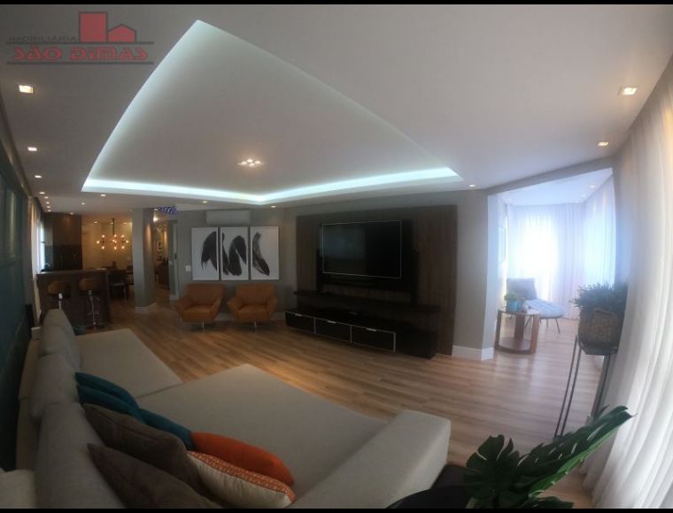 Apartamento no Bairro Vila Nova em Blumenau com 3 Dormitórios (3 suítes) e 167 m² - 9599