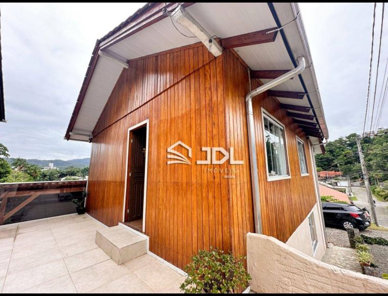 Casa no Bairro Água Verde em Blumenau com 2 Dormitórios e 120 m²