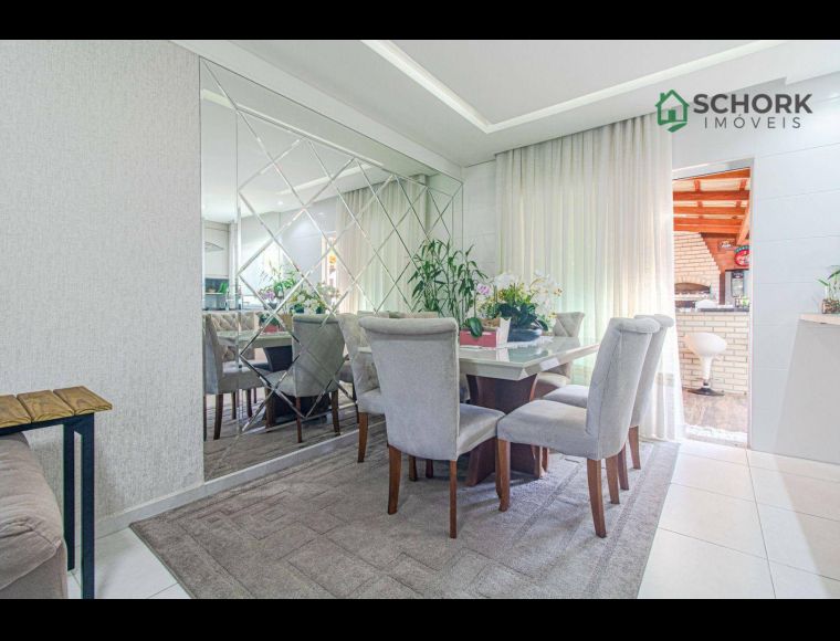 Casa no Bairro Água Verde em Blumenau com 3 Dormitórios (1 suíte) e 174 m² - SO0346