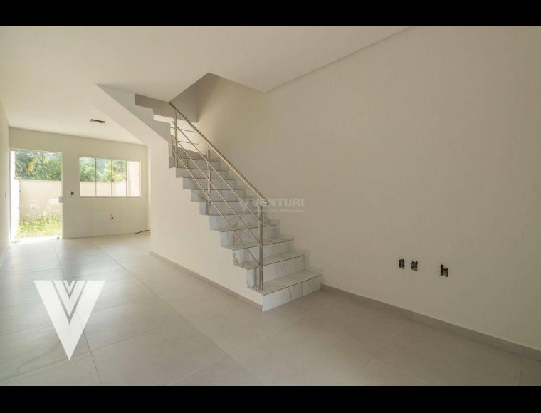 Casa no Bairro Água Verde em Blumenau com 2 Dormitórios (2 suítes) e 79 m² - CA1286