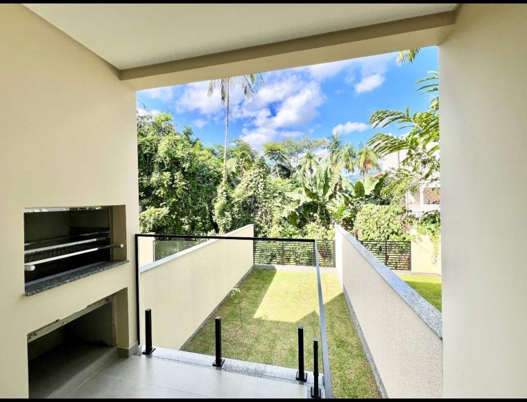 Casa no Bairro Água Verde em Blumenau com 2 Dormitórios (2 suítes) e 97 m² - 2348