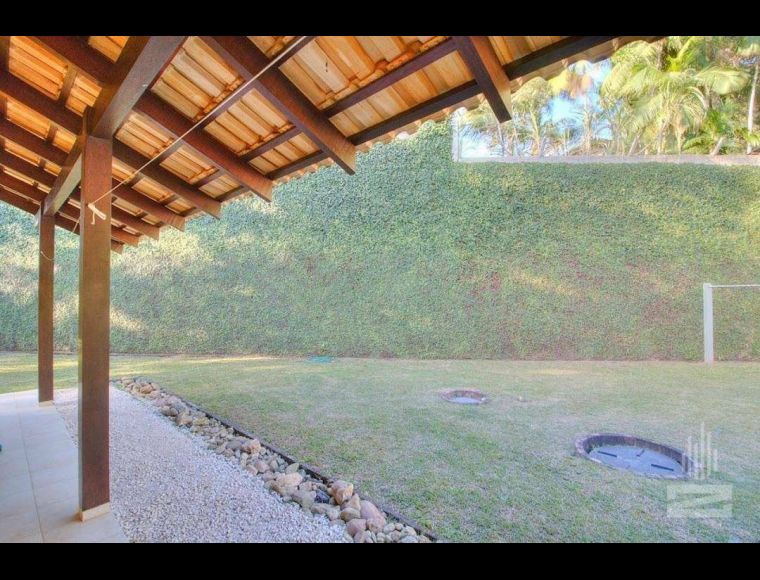 Casa no Bairro Badenfurt em Blumenau com 3 Dormitórios (1 suíte) e 520 m²