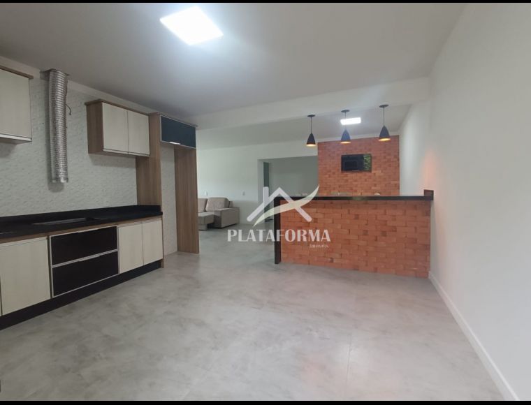 Casa no Bairro Badenfurt em Blumenau com 2 Dormitórios (1 suíte) e 100 m² - 3805