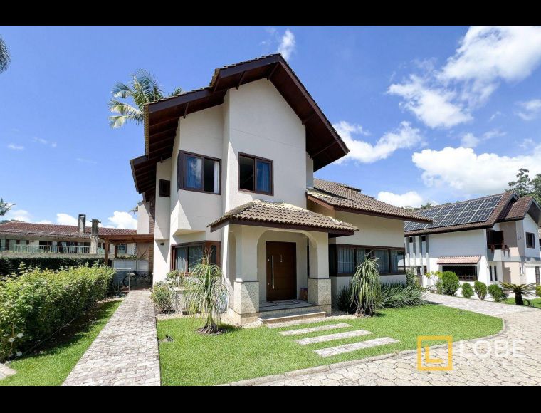 Casa no Bairro Boa Vista em Blumenau com 5 Dormitórios (4 suítes) e 282 m² - CA0316