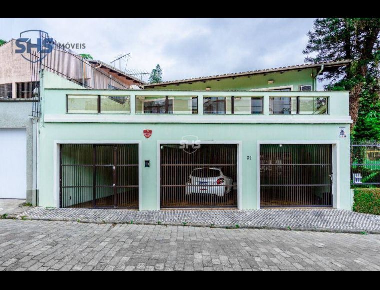 Casa no Bairro Bom Retiro em Blumenau com 5 Dormitórios (1 suíte) e 300 m² - CA1893