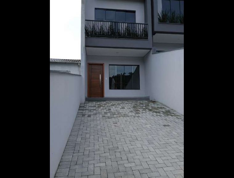 Casa no Bairro Escola Agrícola em Blumenau com 3 Dormitórios (3 suítes) e 123.19 m² - V01550