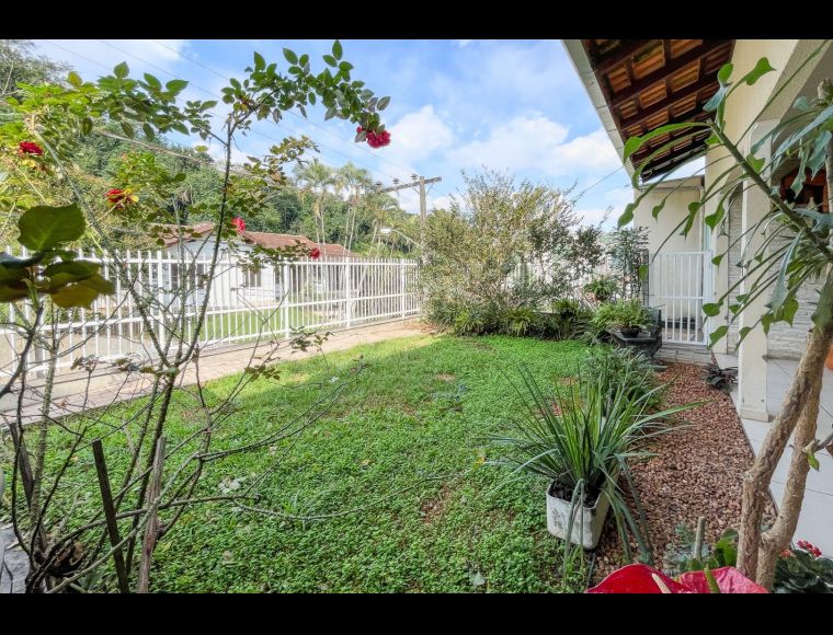 Casa no Bairro Escola Agrícola em Blumenau com 4 Dormitórios (1 suíte) e 270 m² - 3185