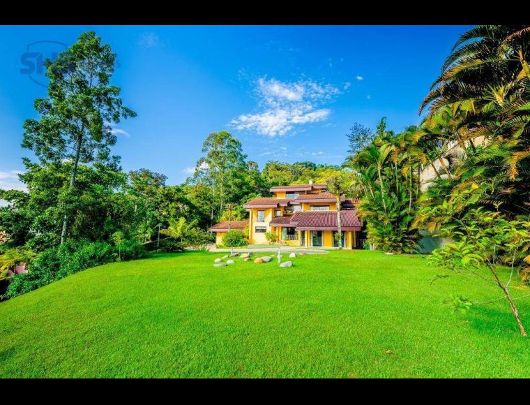 Casa no Bairro Escola Agrícola em Blumenau com 6 Dormitórios (6 suítes) e 725 m² - CA1514