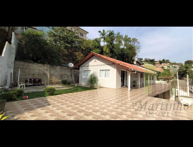 Casa no Bairro Fortaleza em Blumenau com 3 Dormitórios e 90.6 m² - 4850029