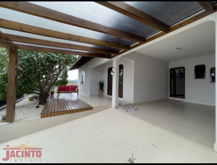 Casa no Bairro Fortaleza em Blumenau com 3 Dormitórios (1 suíte) e 151.48 m² - 3061