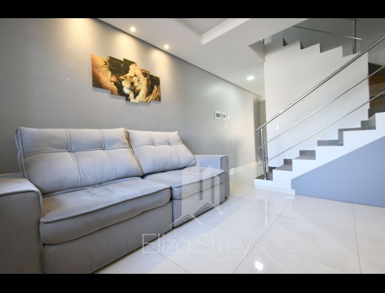Casa no Bairro Fortaleza em Blumenau com 2 Dormitórios e 70 m² - 4660219