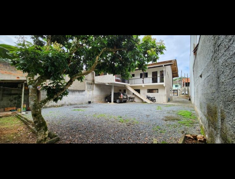 Casa no Bairro Fortaleza em Blumenau com 3 Dormitórios (1 suíte) e 194 m² - CA0231