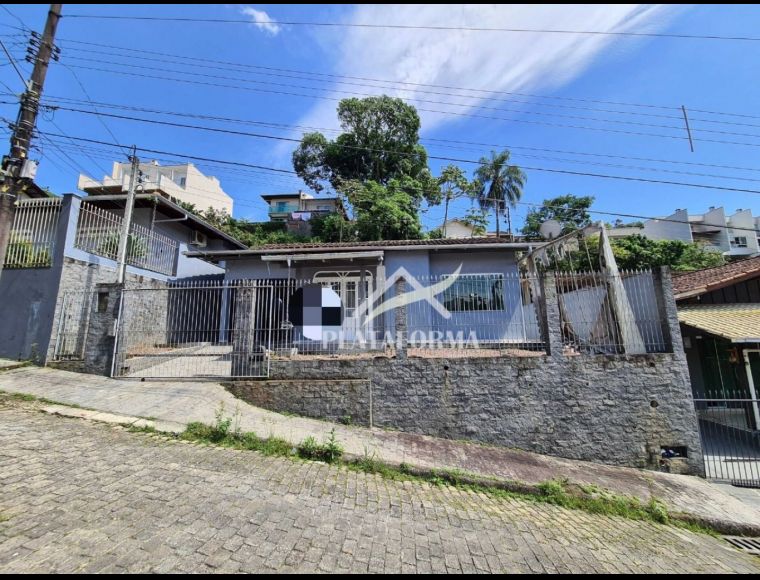 Casa no Bairro Fortaleza em Blumenau com 3 Dormitórios (1 suíte) e 170 m² - 3501