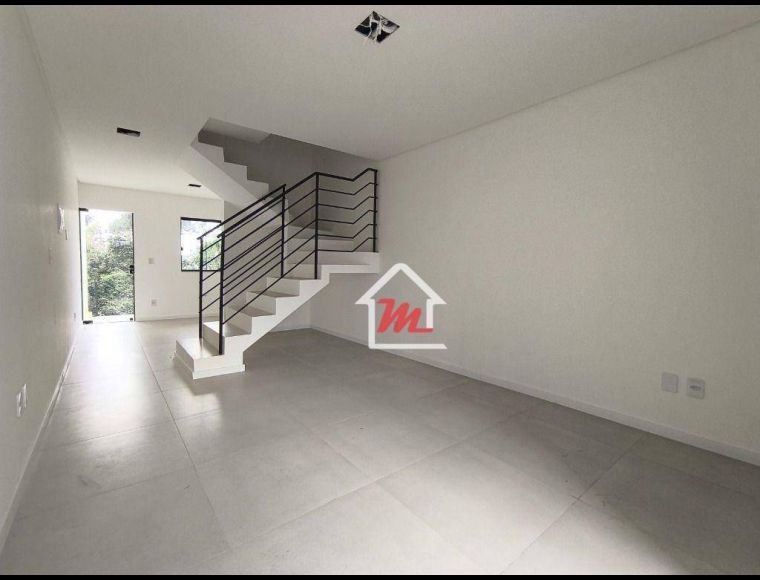 Casa no Bairro Fortaleza em Blumenau com 2 Dormitórios e 120 m²