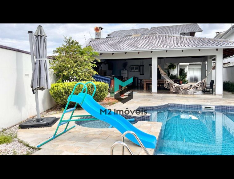 Casa no Bairro Fortaleza em Blumenau com 5 Dormitórios (3 suítes) e 382 m² - CA0378