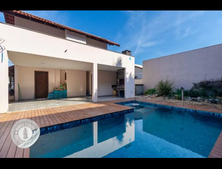 Casa no Bairro Fortaleza Alta em Blumenau com 3 Dormitórios (1 suíte) - 2277
