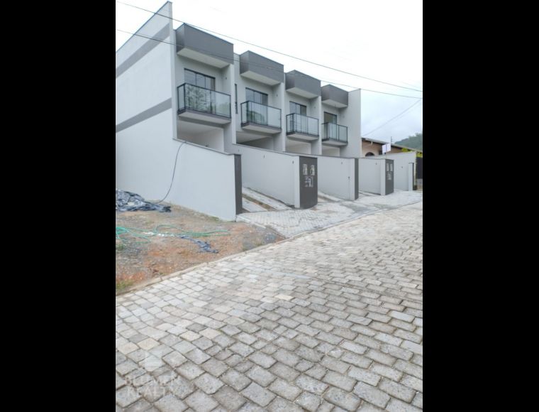 Casa no Bairro Garcia em Blumenau com 2 Dormitórios (2 suítes) e 83 m² - 3110855