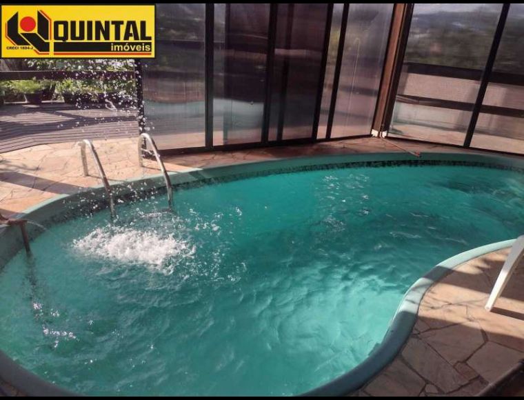 Casa no Bairro Garcia em Blumenau com 4 Dormitórios (1 suíte) e 340 m² - V01259