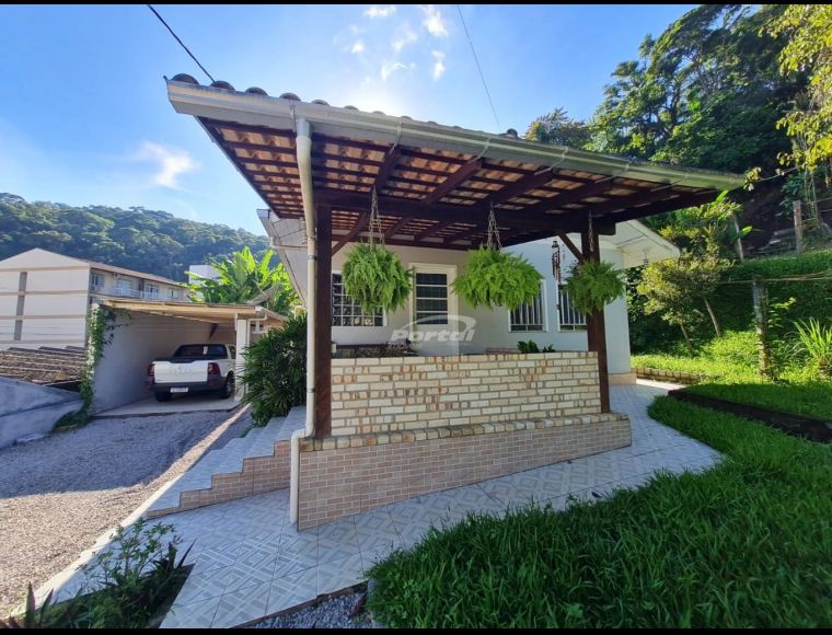 Casa no Bairro Garcia em Blumenau com 3 Dormitórios e 110.33 m² - 35718242